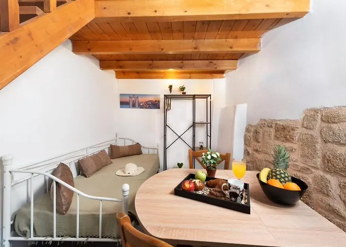 Apartment Emerald Dream House#poiessa, Medieval Town